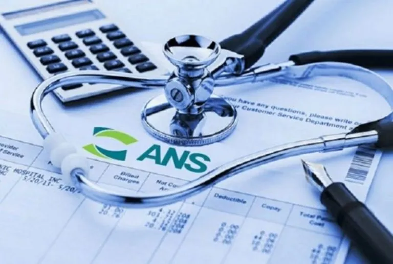Reajuste médio de 9,9% nos planos coletivos acende alerta sobre aumentos abusivos, diz especialista
