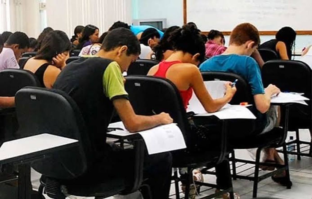 Ensino médio do Espírito Santo fica entre os três melhores do País