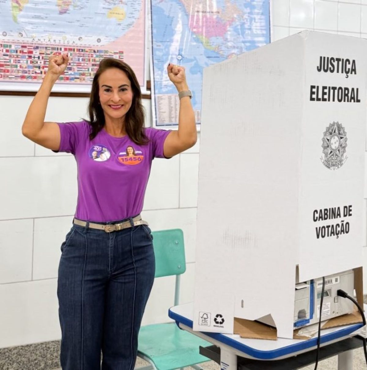 Aracruz elege dois deputados estaduais e Jeesala Coutinho é a primeira mulher do município eleita para a Assembleia